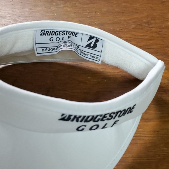 BRIDGESTONE, GOLF, VISOR, OS, LADIES, WHITE, NWOT - Picture 2 of 5